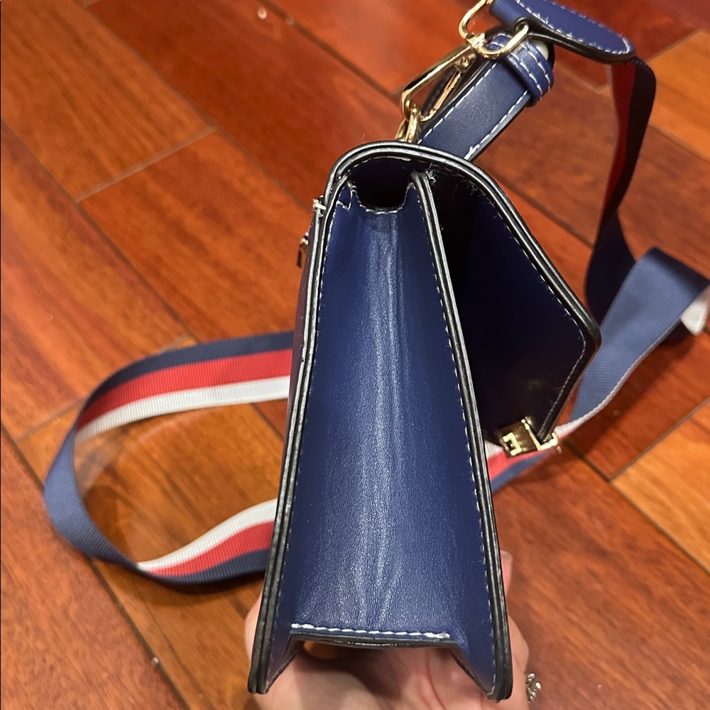 Beautiful handbag - Picture 11 of 11